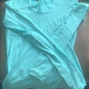 Lululemon active long-sleeve